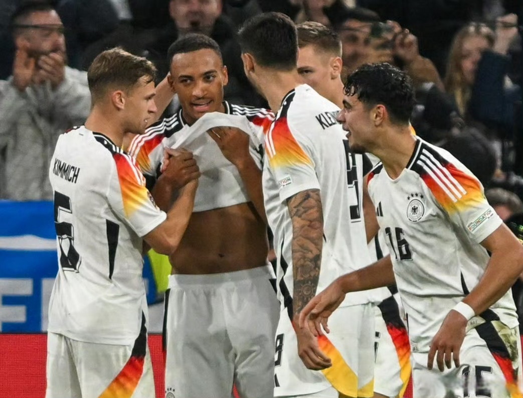 体育赛事-意甲豪门蓝黑军团淘汰对手，晋级欧洲舞台(国米前瞻蓝黑冲击意甲7连胜 小魔兽延续)