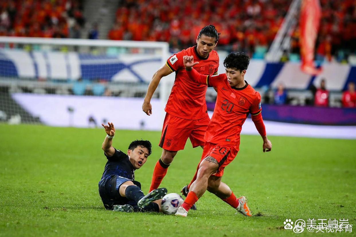 亚洲顶级球队在国际赛事中爆发出无限潜能的球员